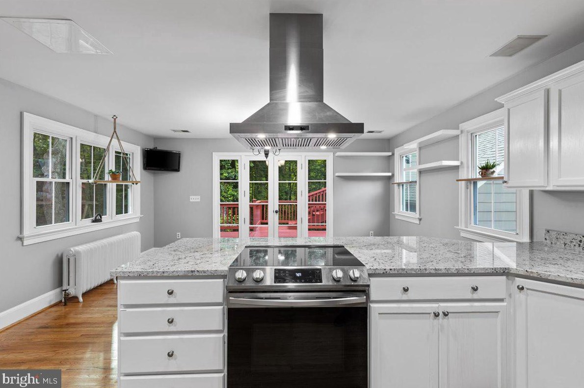 1100 Plum Point Rd, Huntingtown MD  20639-9247 exterior