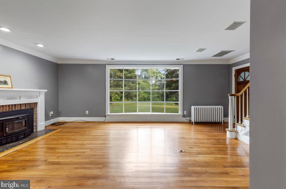 1100 Plum Point Rd, Huntingtown MD  20639-9247 exterior