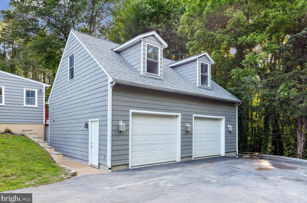 1100 Plum Point Rd, Huntingtown MD  20639-9247 exterior