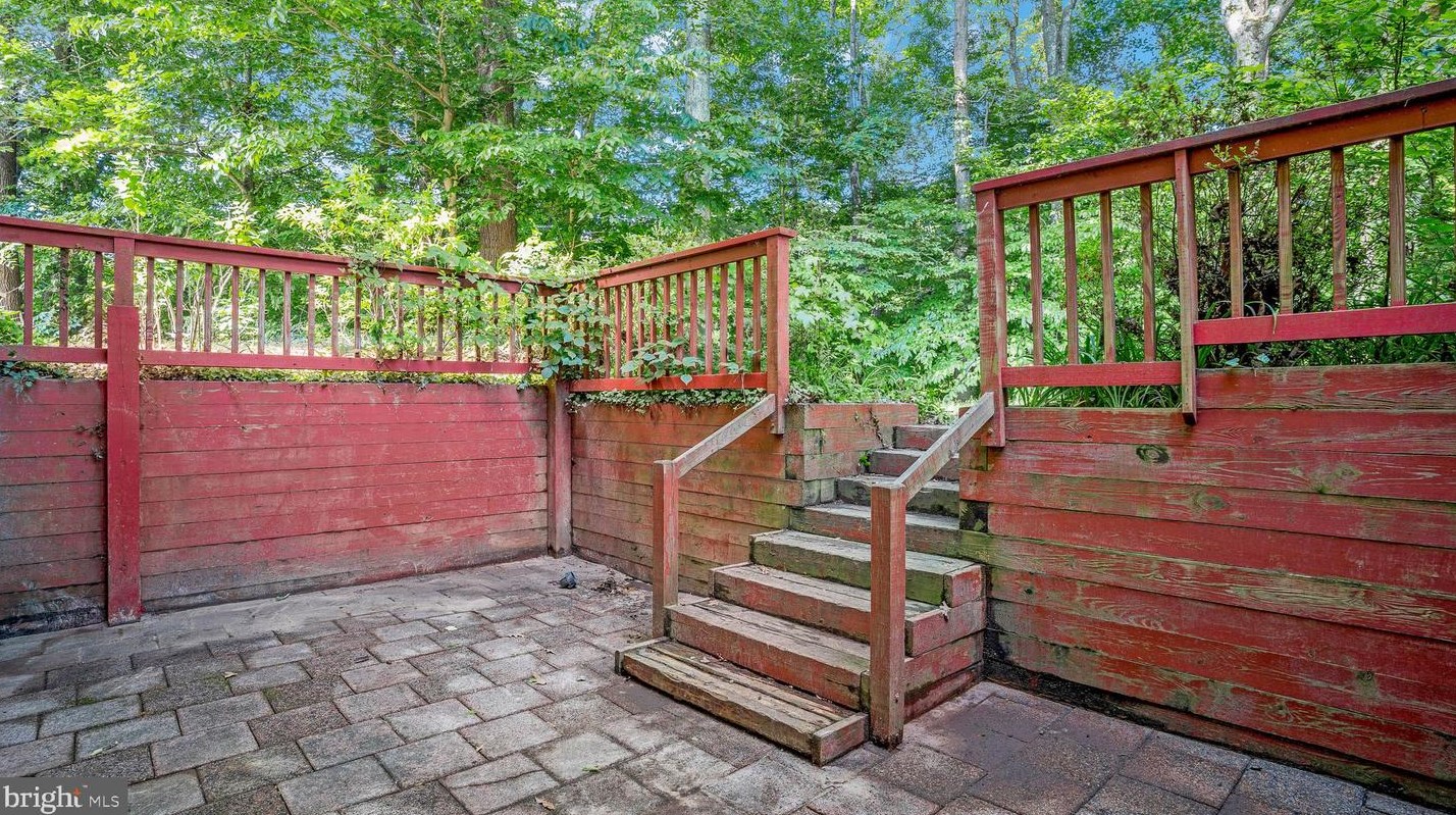 6641 Greenhill Ct, Huntingtown MD 20639-3210 exterior