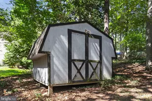 8449 Pine Blvd, Lusby, MD 20657 - Photo 19