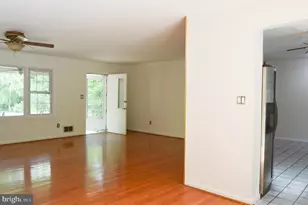 8814 Lafayette Dr, Owings, MD 20736 - Photo 5