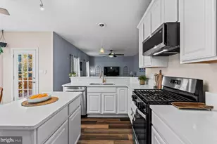 3235 Mills Pond Dr, Port Republic, MD 20676 - Photo 13