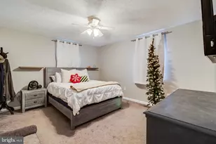 727 Bald Eagle Ln, Lusby, MD 20657 - Photo 7