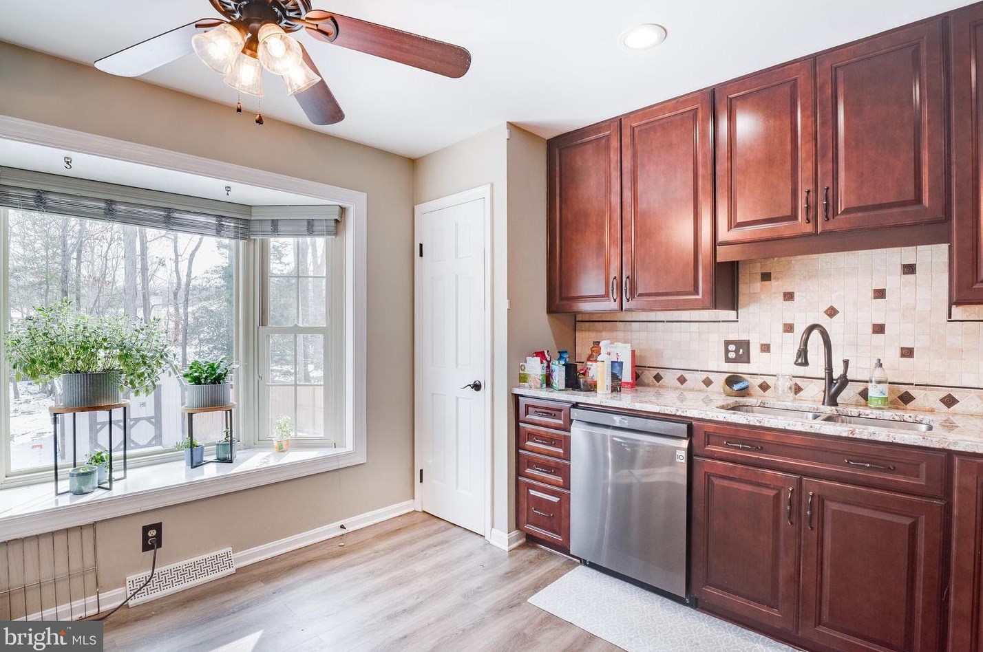 8305 Apple Creek Pl, Waldorf MD  20603-6118 exterior