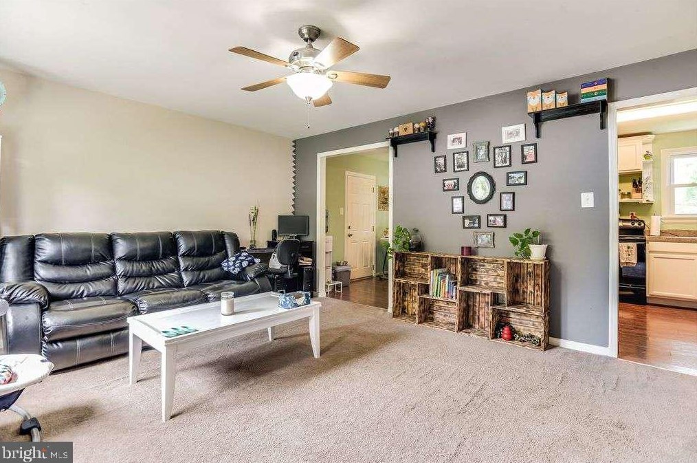 11607 Terrace Dr, Waldorf MD  20602-2785 exterior