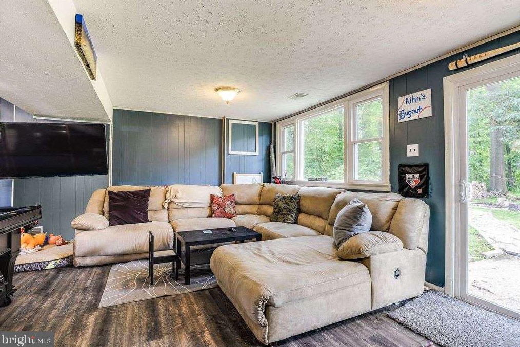 11607 Ter Dr, Waldorf MD  exterior