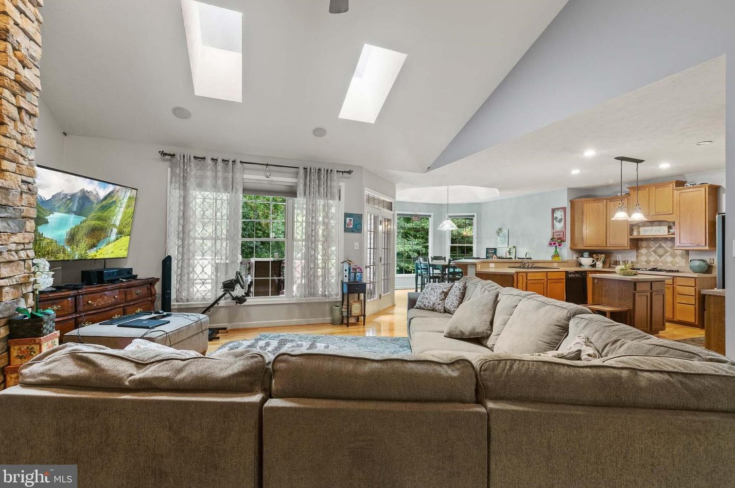 15715 Cloverleaf Ct, Hughesville MD  20637-2561 exterior