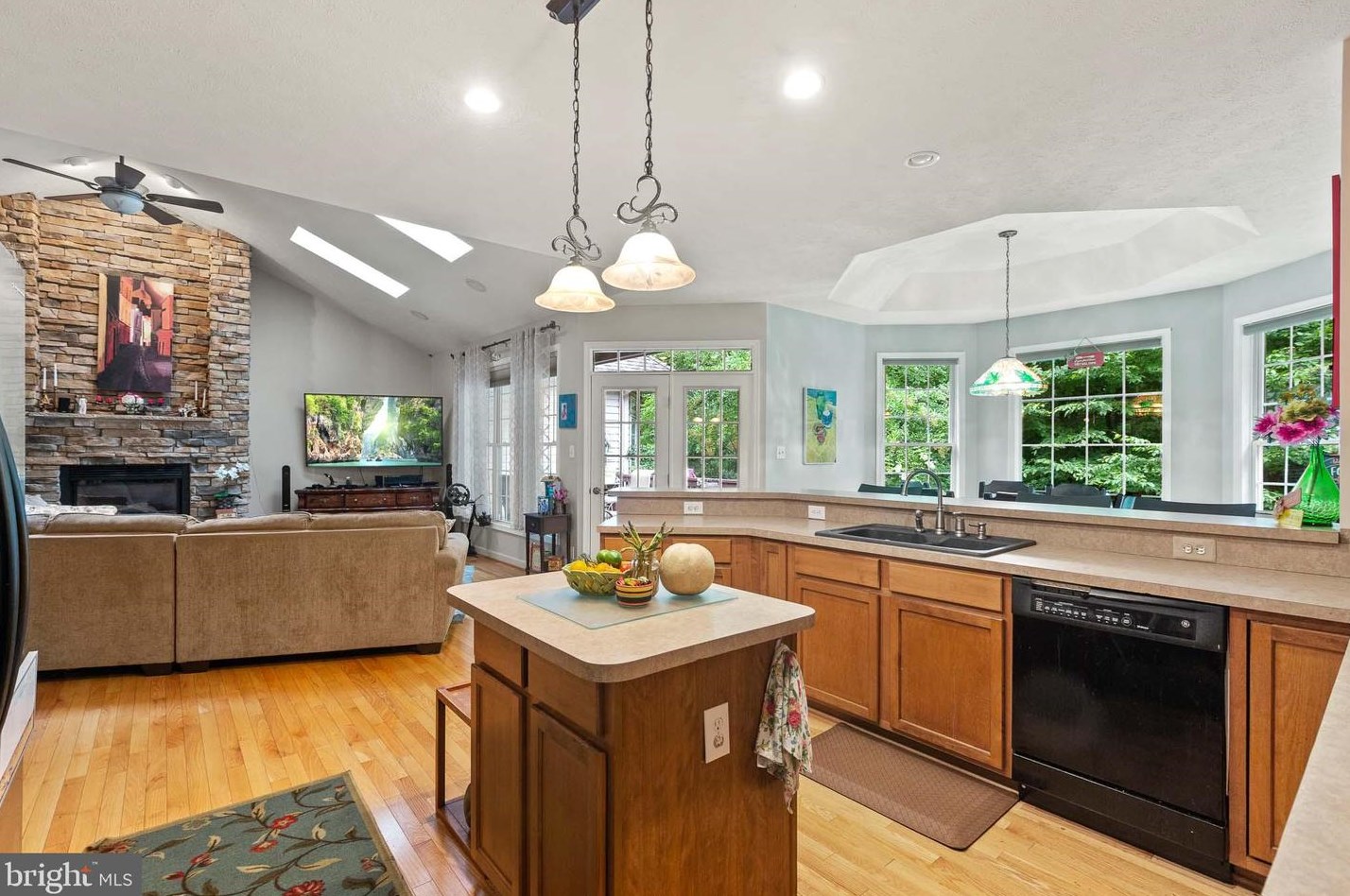 15715 Cloverleaf Ct, Hughesville MD  20637-2561 exterior