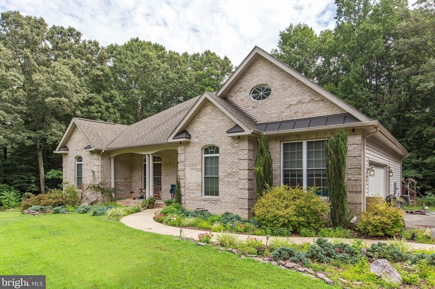 15715 Cloverleaf Ct, Hughesville MD  20637-2561 exterior