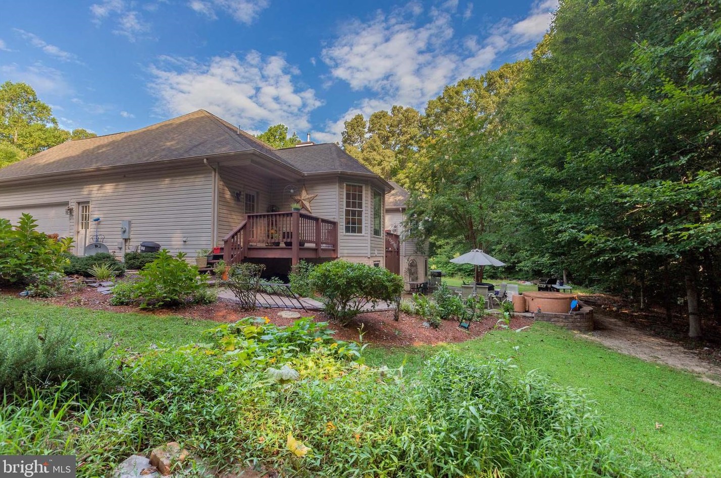 15715 Cloverleaf Ct, Hughesville MD  20637-2561 exterior