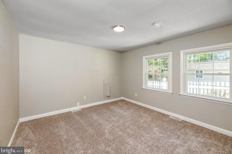 12301 Grosstown Rd, Hughesville MD  20637-2101 exterior