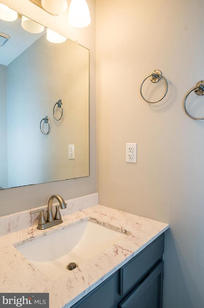 6009 Sirenia Pl, Waldorf MD  20603-4356 exterior