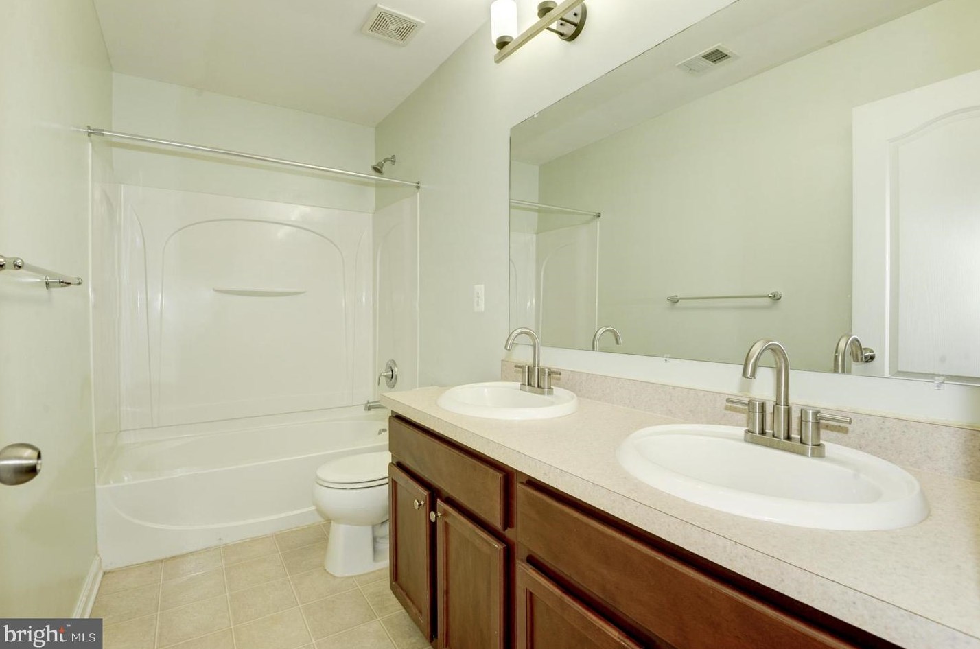 11713 Palm Desert Pl, Waldorf MD  20602-5195 exterior