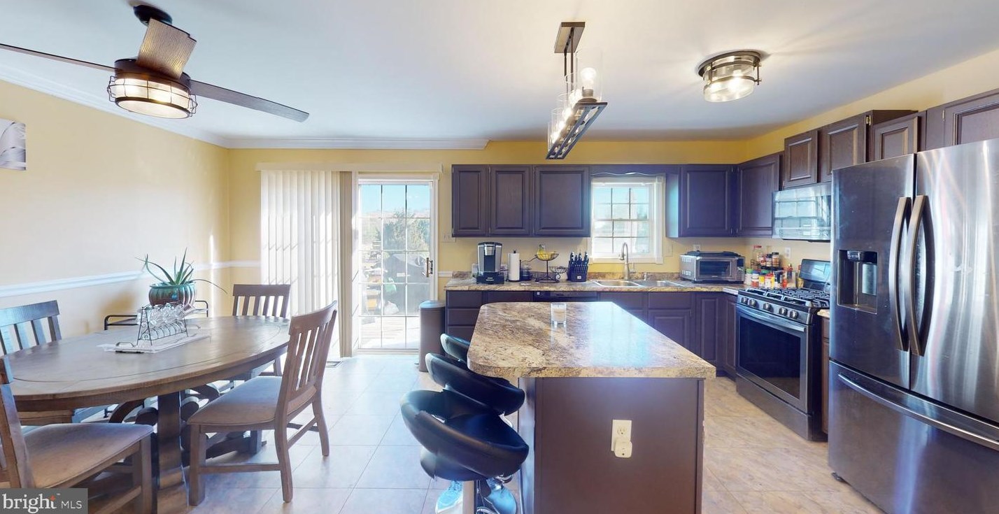 12445 Turtle Dove Pl, Waldorf MD  20602-1406 exterior