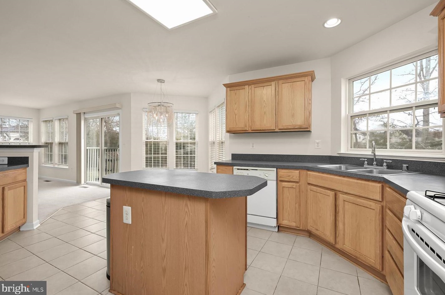 10543 Sugarberry St, Waldorf MD  20603-5715 exterior