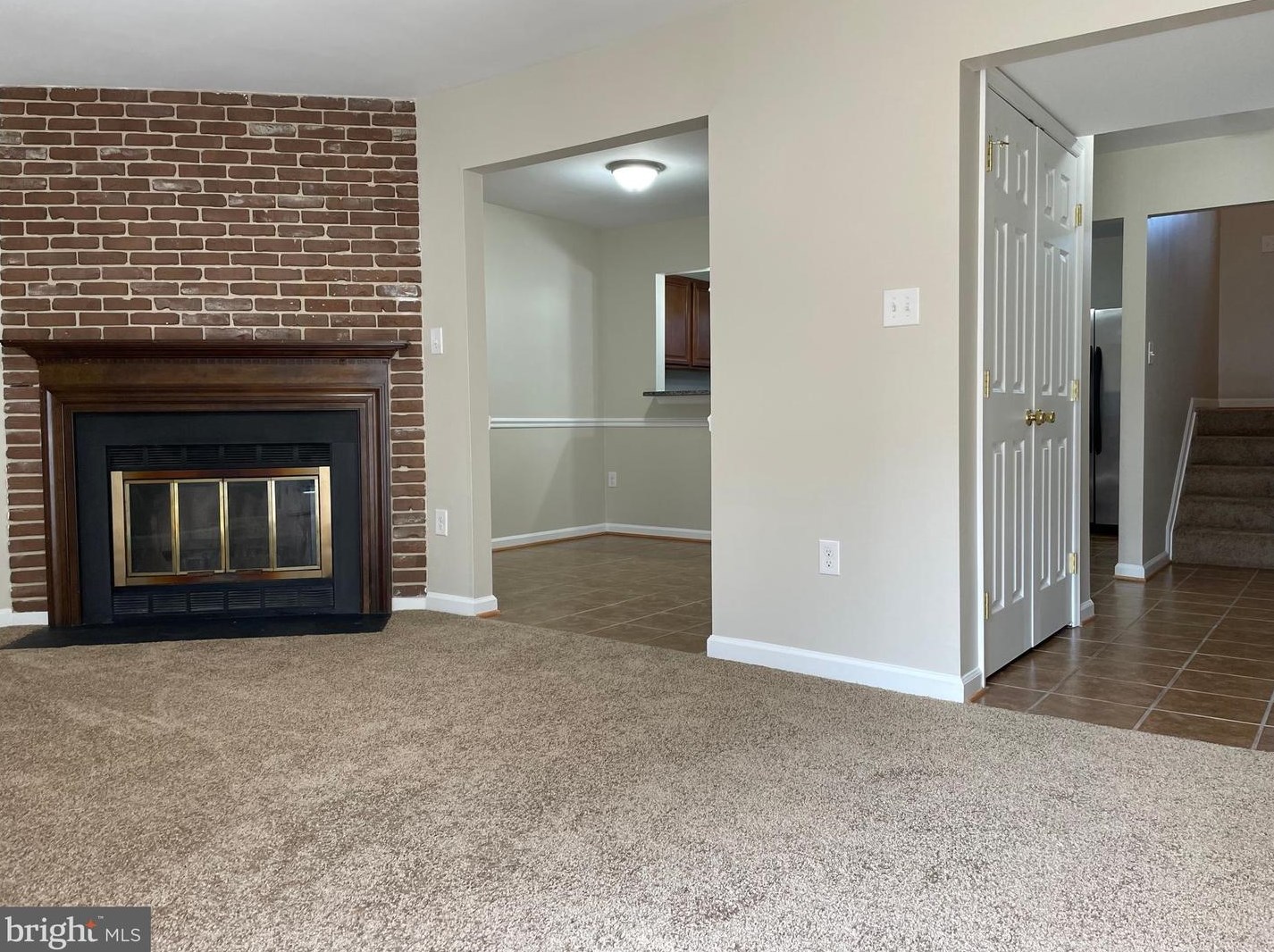 1648 Pin Oak Dr, Waldorf MD  20601-3532 exterior