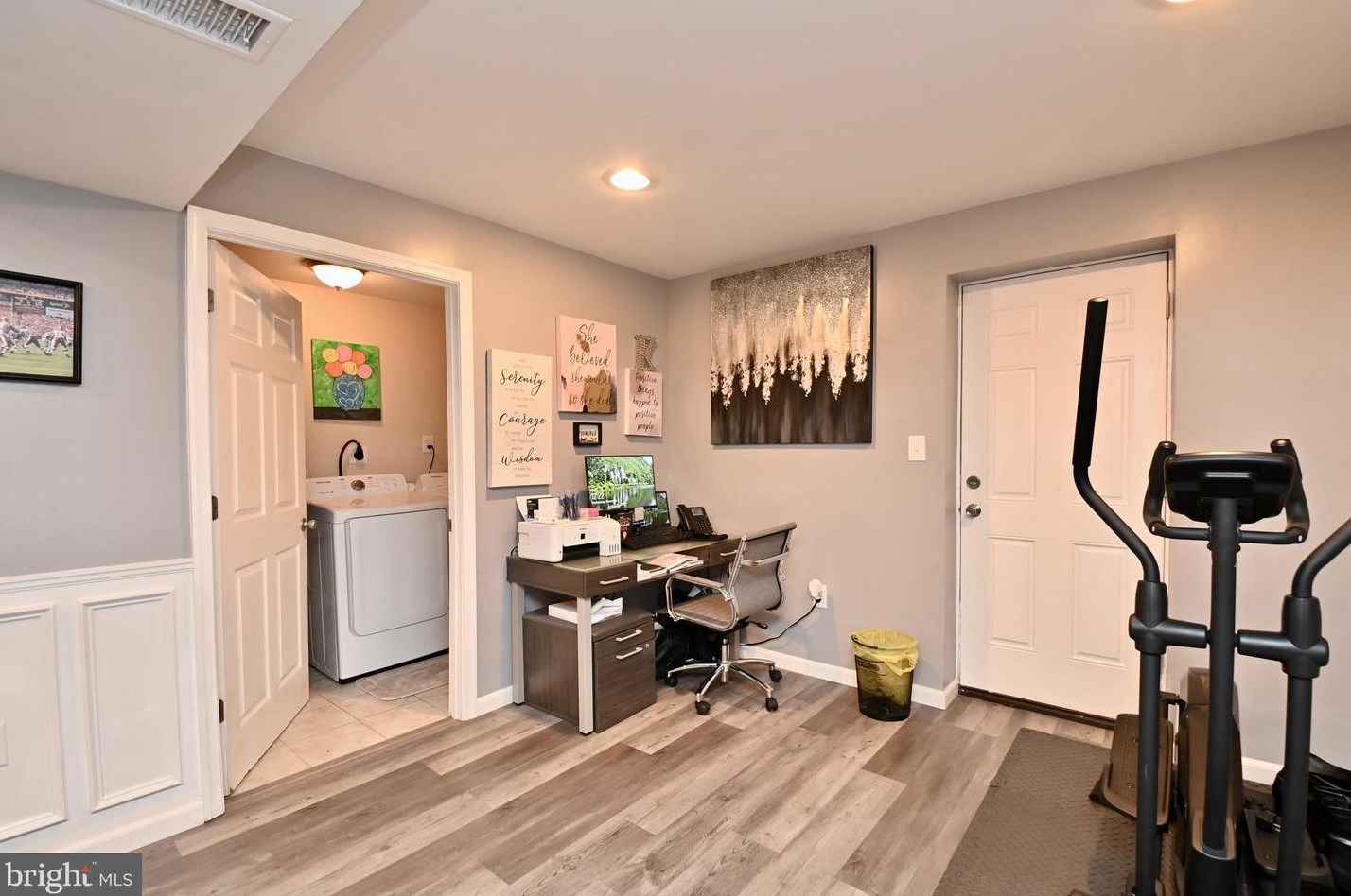 1698 Pin Oak Dr, Waldorf MD  20601-3540 exterior