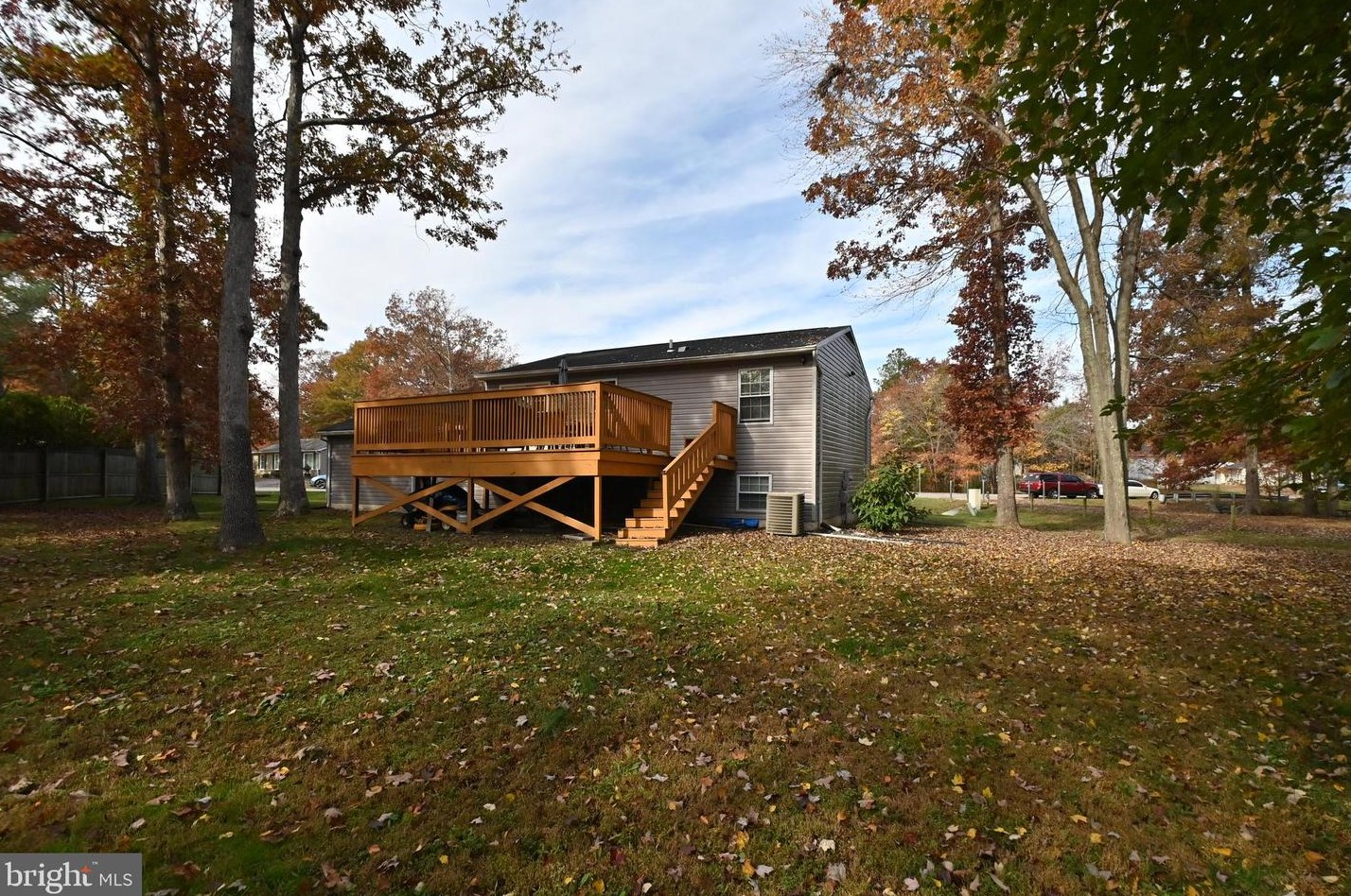 1698 Pin Oak Dr, Waldorf MD  20601-3540 exterior