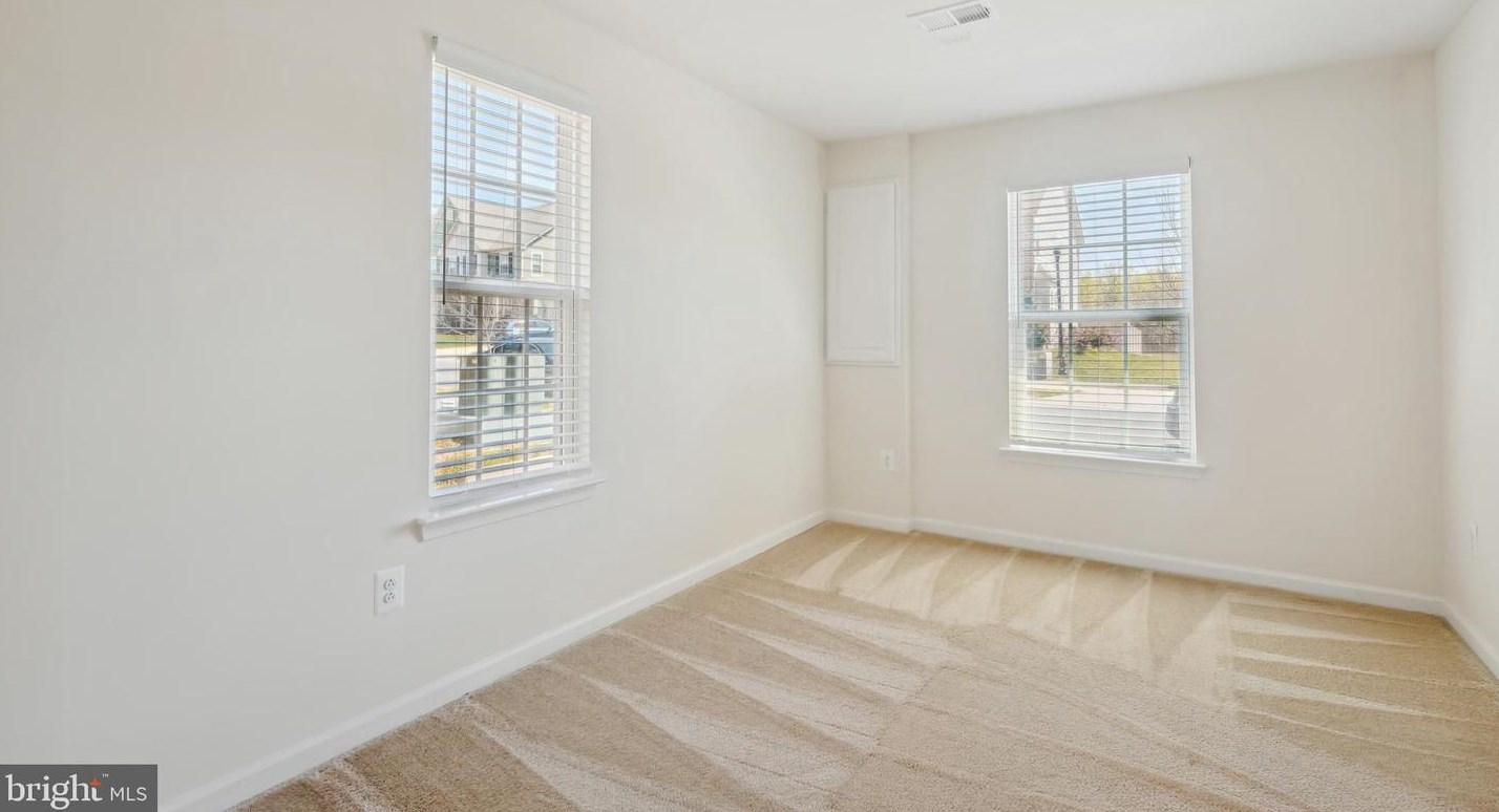 5638 Barnstormers Ln, Waldorf MD  20602 exterior