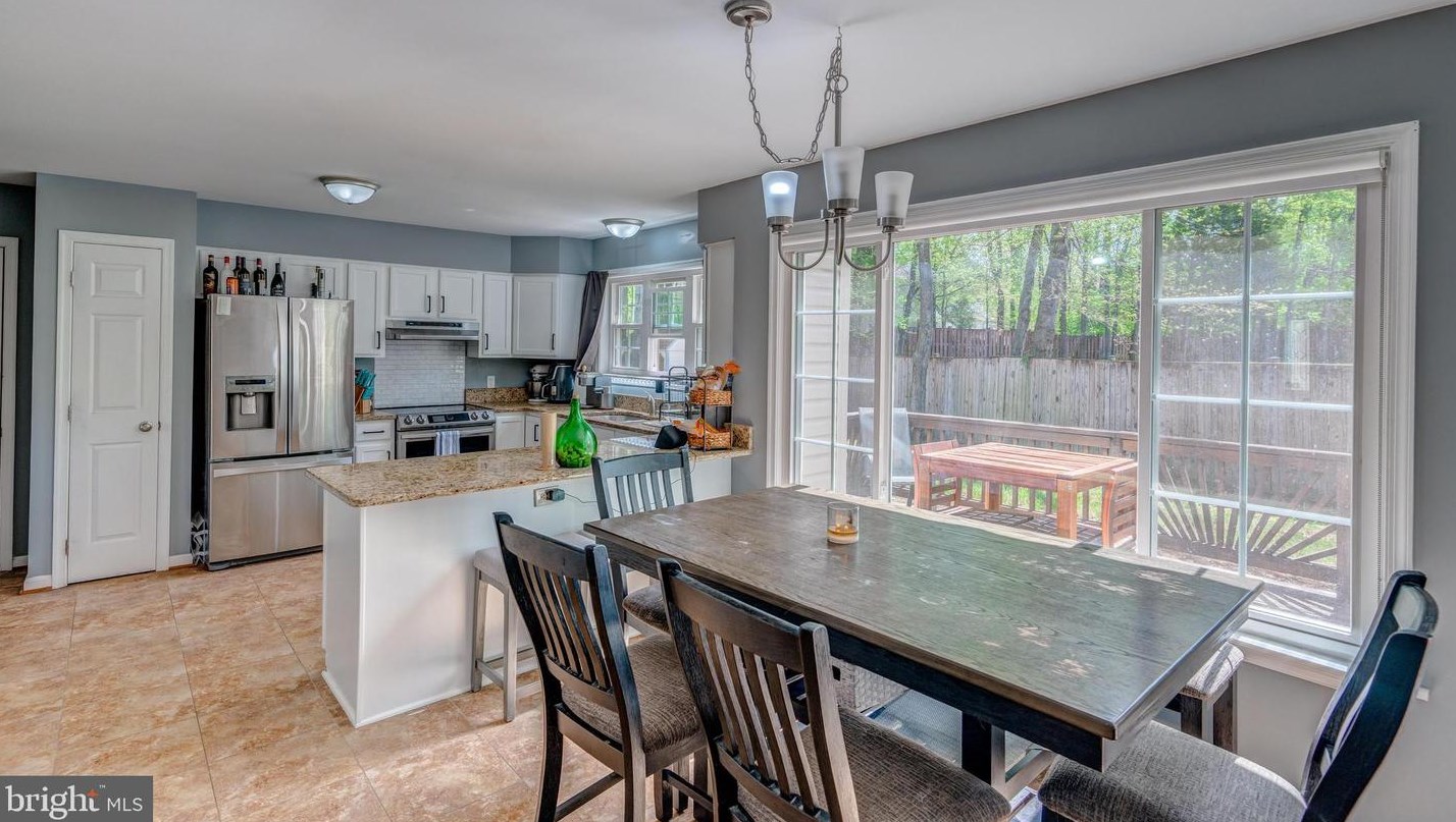 11642 Cygnet Dr, Waldorf MD  20601-2633 exterior