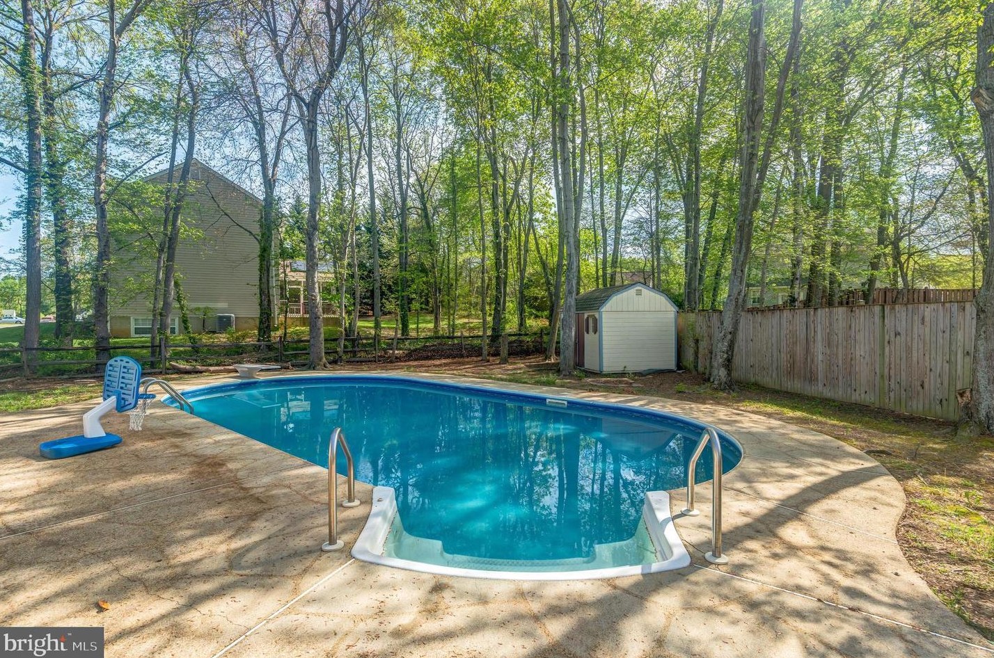 11642 Cygnet Dr, Waldorf MD  20601-2633 exterior