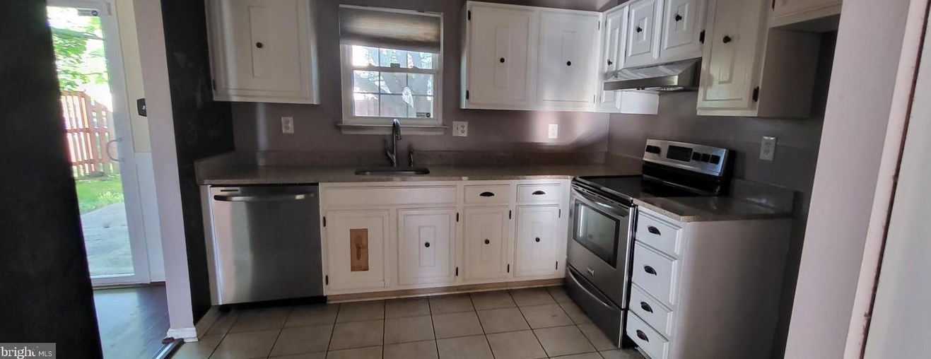 4298 Drake Ct, Waldorf MD  20603-4517 exterior