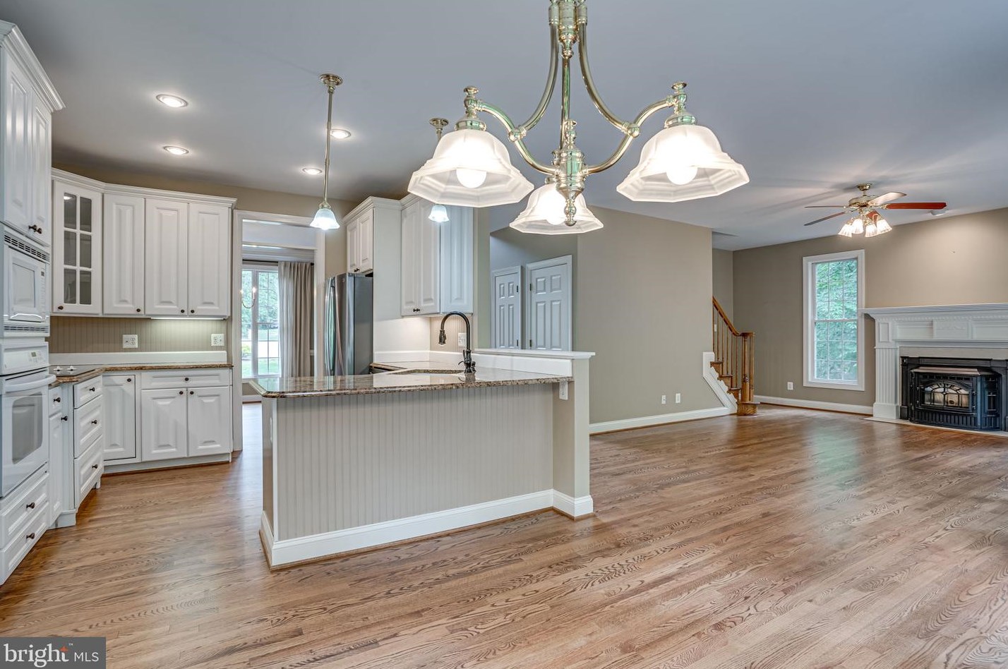 15660 Cloverleaf Ct, Hughesville MD  20637-2545 exterior