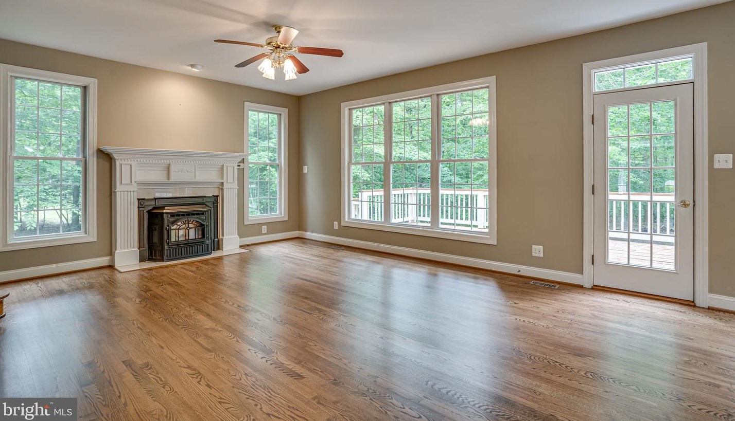 15660 Cloverleaf Ct, Hughesville MD  20637-2545 exterior