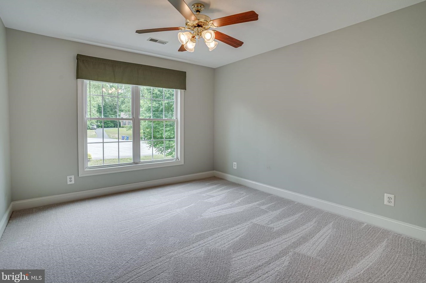 15660 Cloverleaf Ct, Hughesville MD  20637-2545 exterior