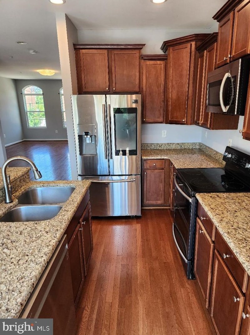 11709 Palm Desert Pl, Waldorf MD  20602-5100 exterior