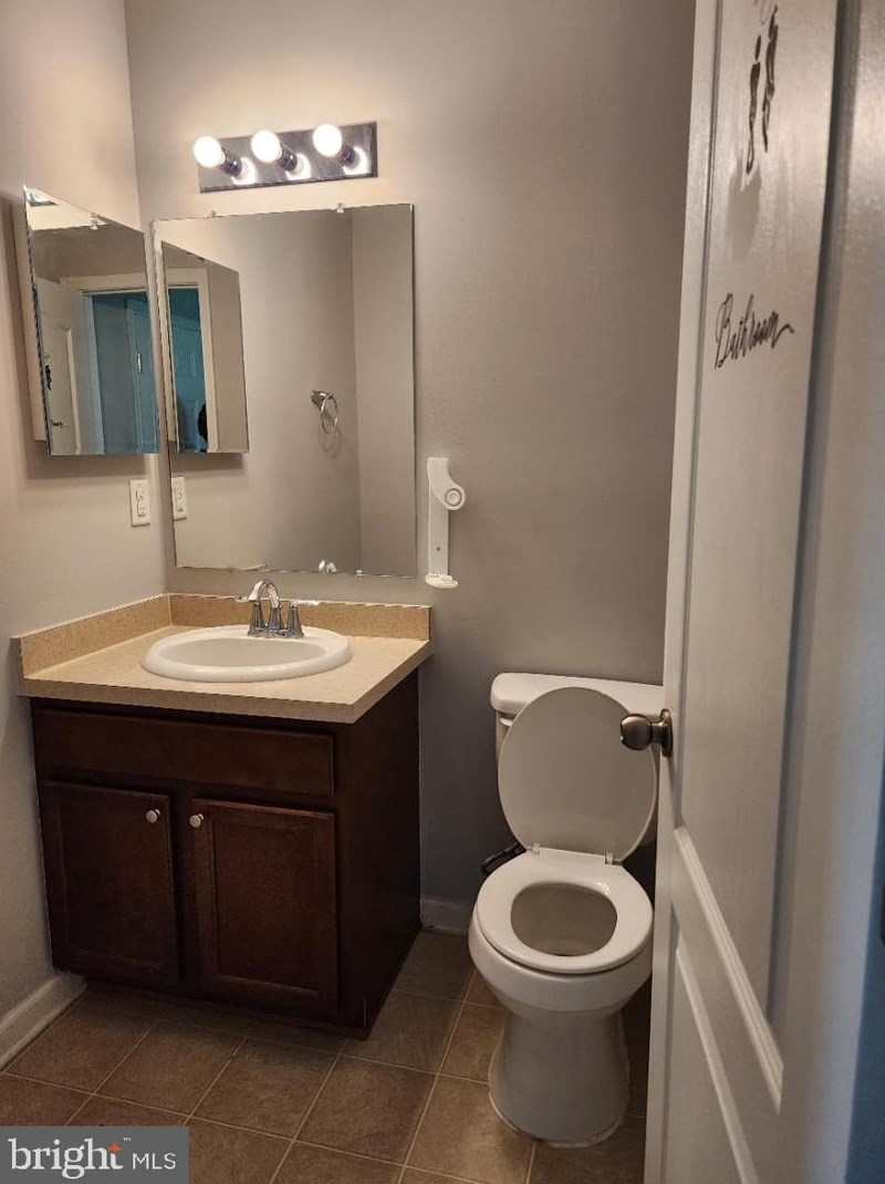 11709 Palm Desert Pl, Waldorf MD  20602-5100 exterior