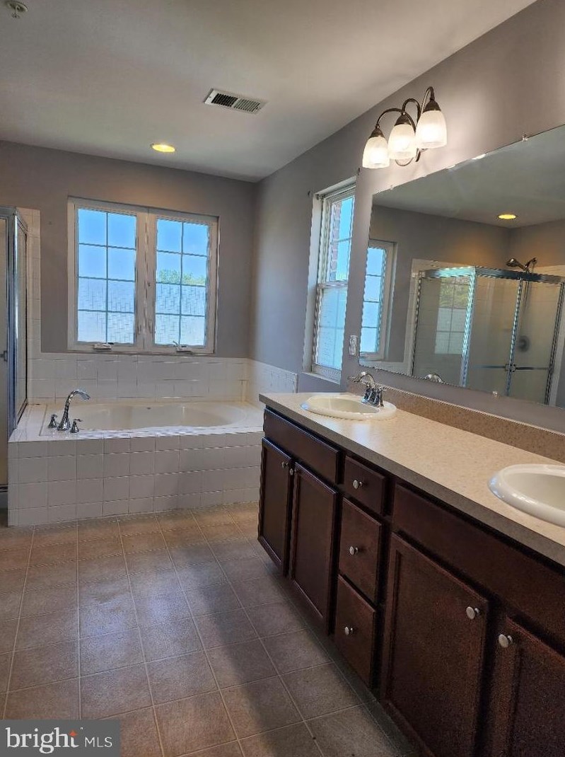 11709 Palm Desert Pl, Waldorf MD  20602-5100 exterior