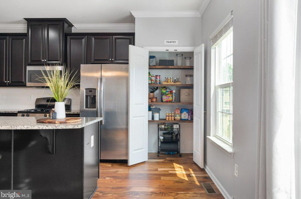 12201 Montreat Pl, Waldorf MD  20601 exterior