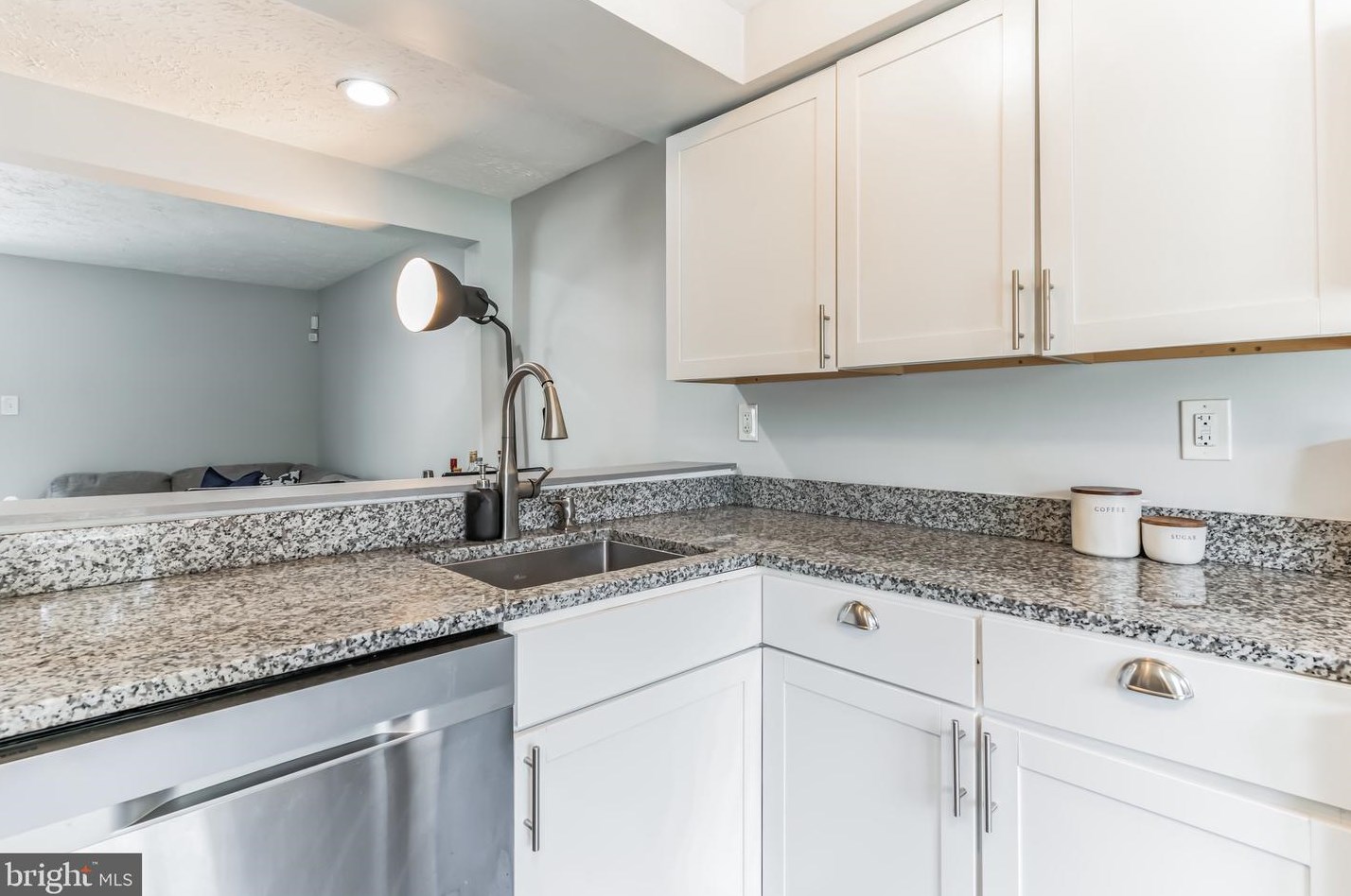 1572 Pin Oak Dr, Waldorf MD  20601-3587 exterior