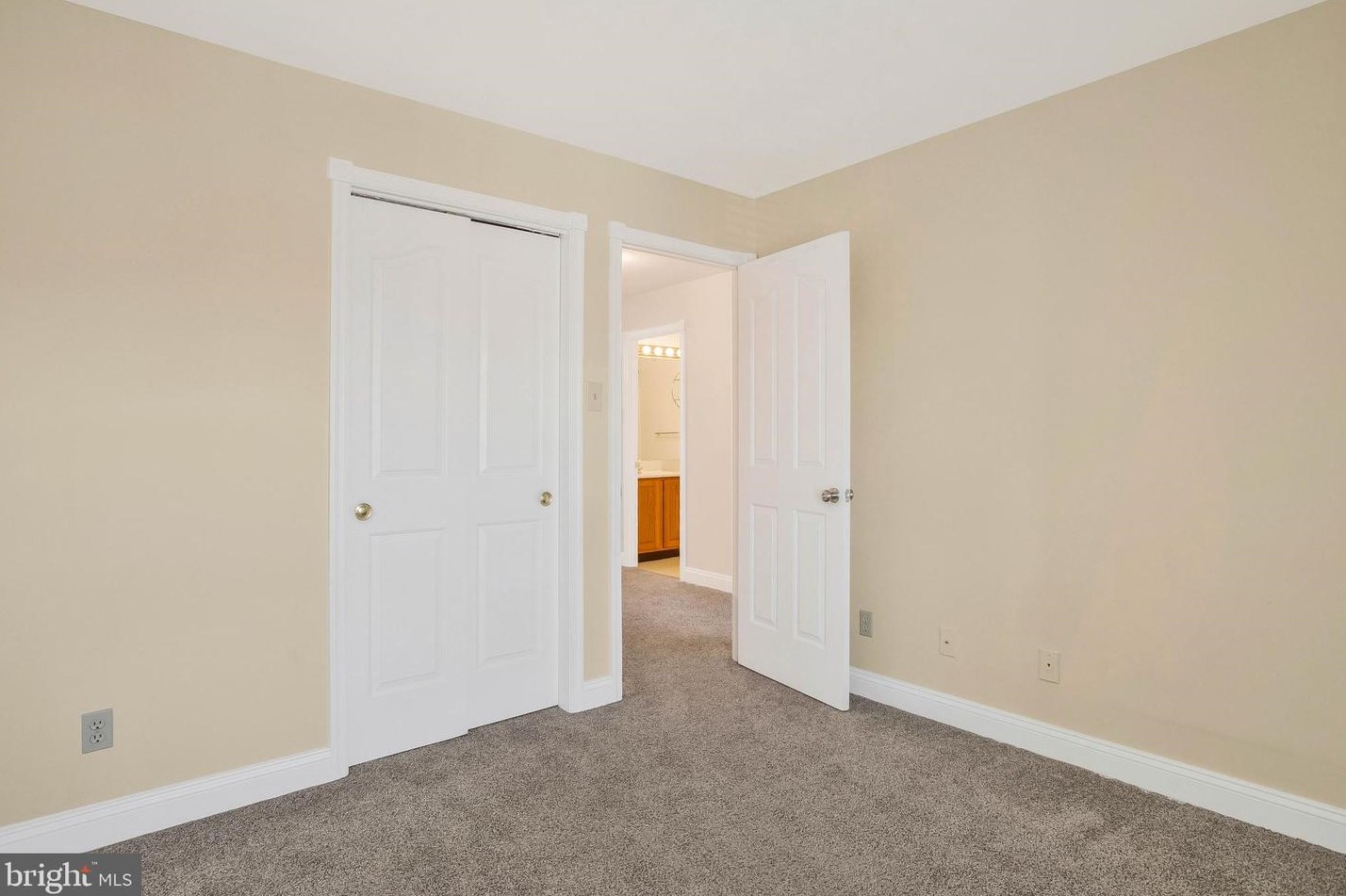 12402 Derek Pl, Waldorf MD  20602-1408 exterior