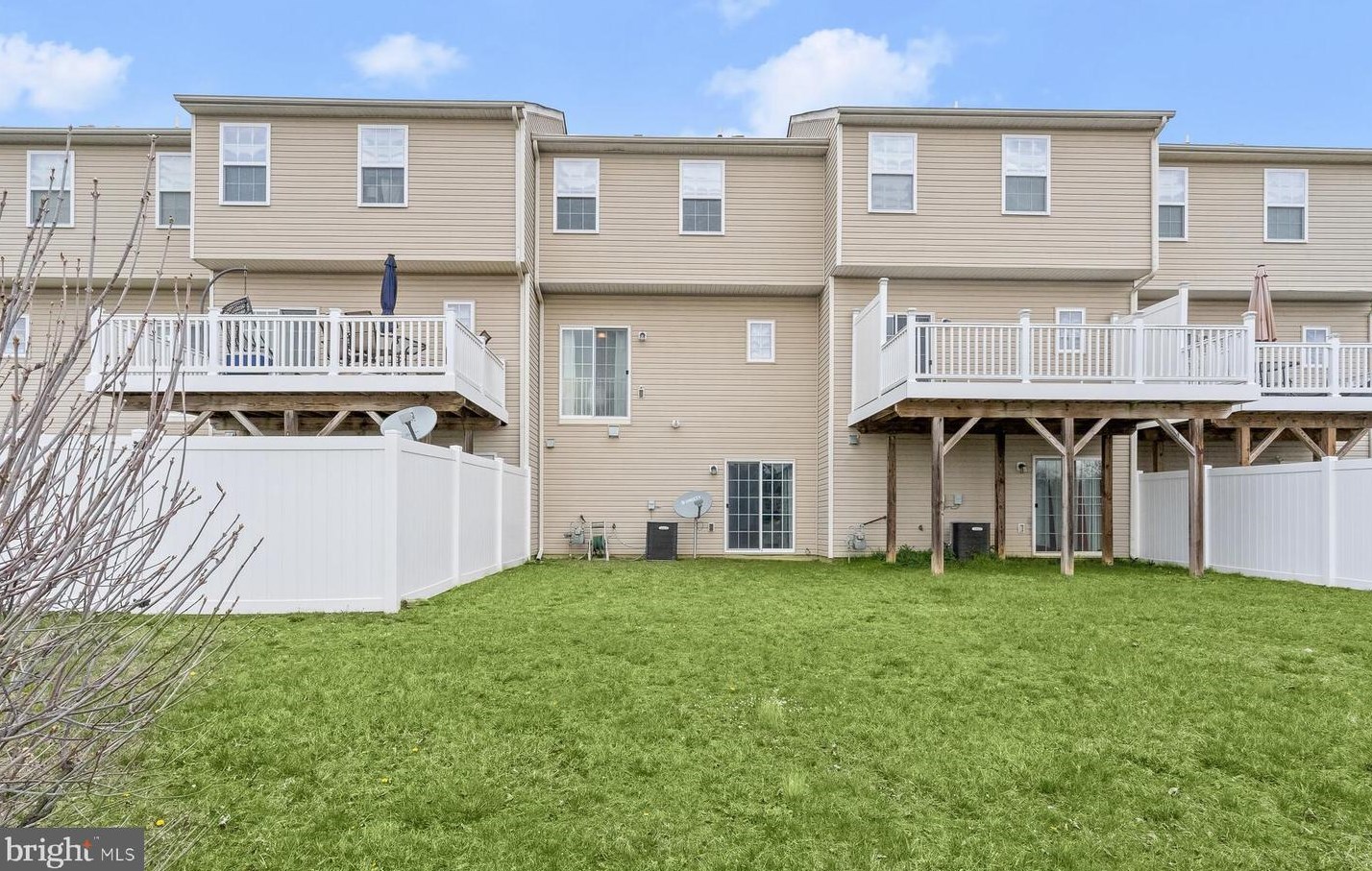 4883 Olympia Pl, Waldorf MD  20602-5109 exterior