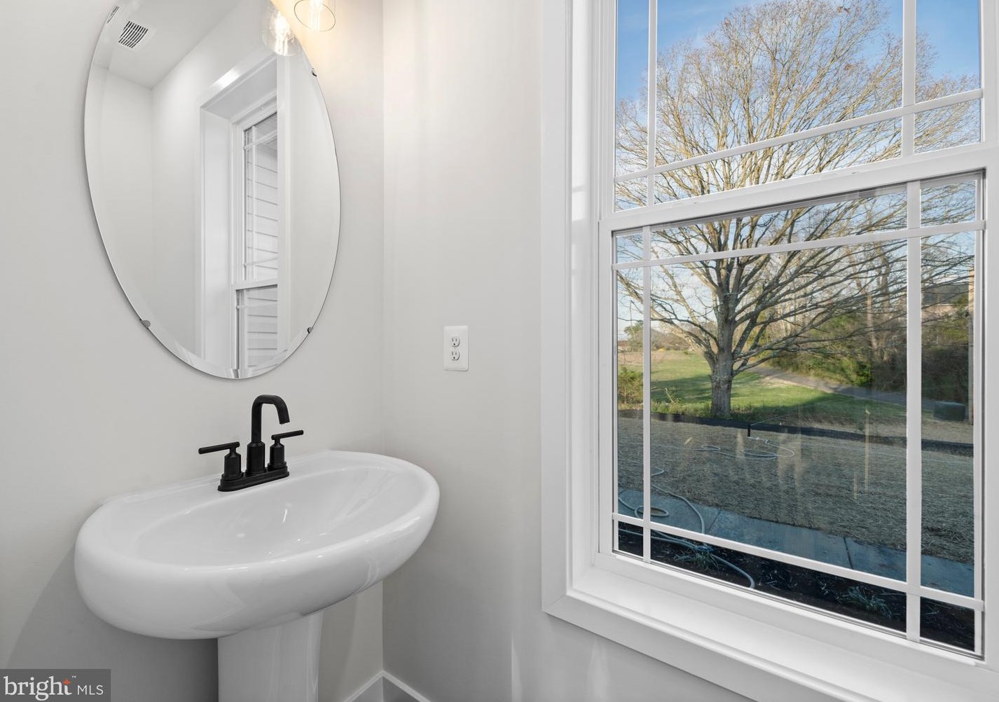 12831 Grosstown Rd, Hughesville MD  20637-2118 exterior