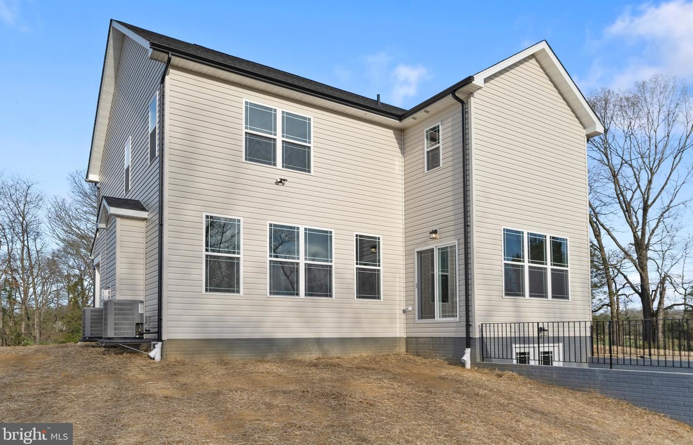 12831 Grosstown Rd, Hughesville MD  20637-2118 exterior