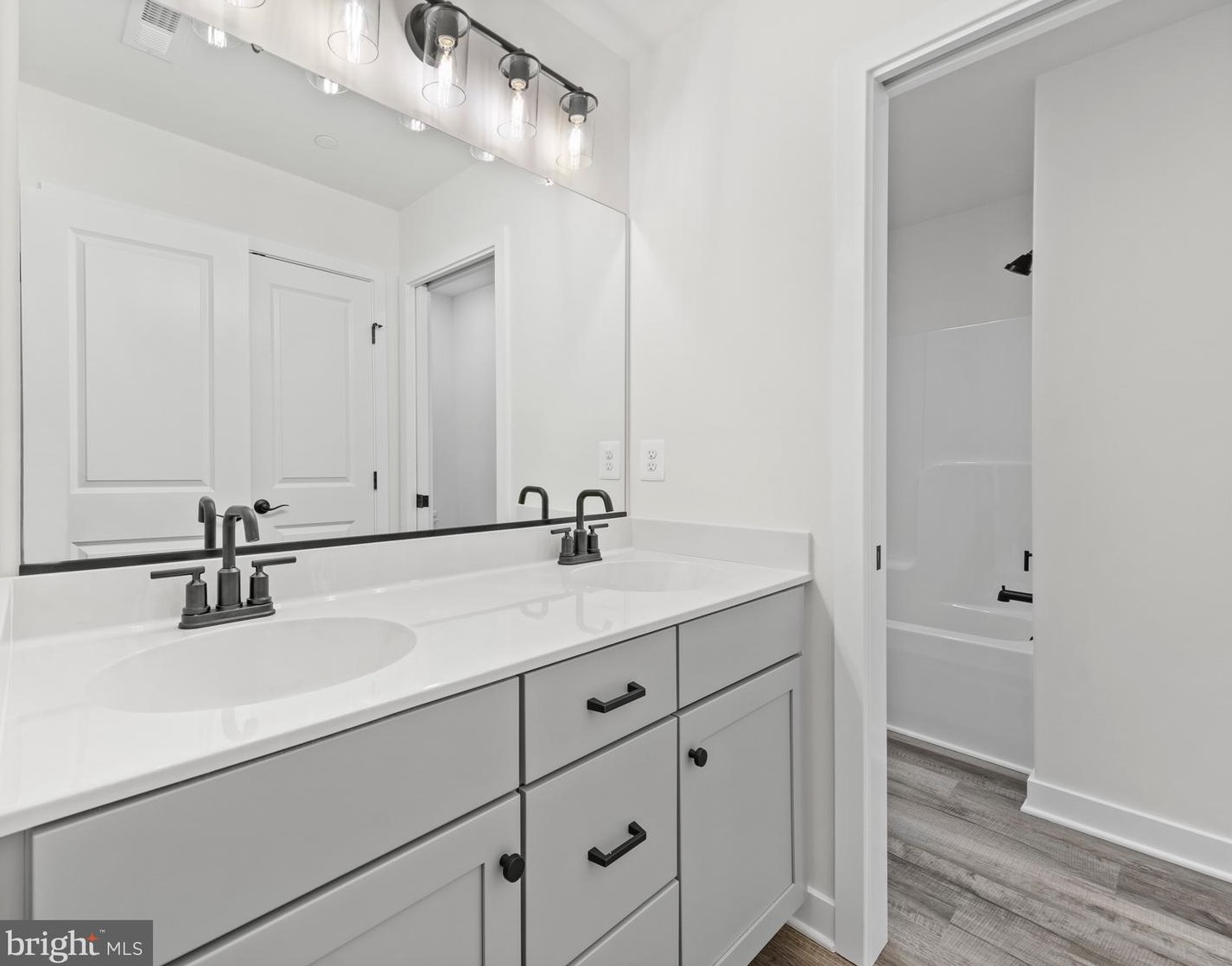 12831 Grosstown Rd, Hughesville MD  20637-2118 exterior