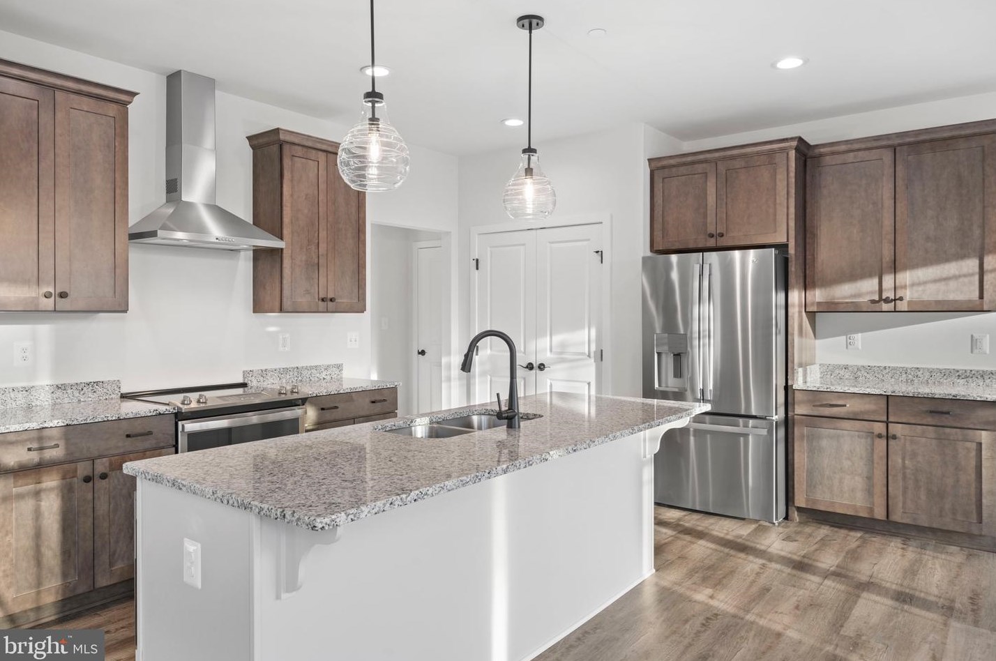 12831 Grosstown Rd, Hughesville MD  20637-2118 exterior