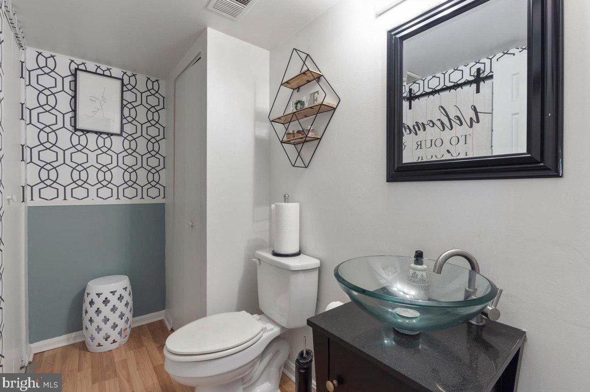 3933 Wintergreen Pl, Waldorf MD  20602-2655 exterior