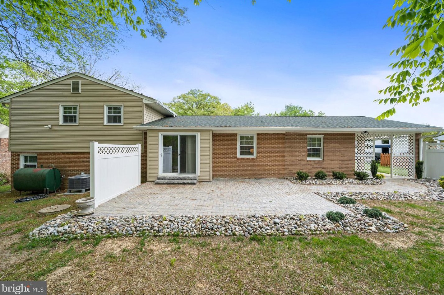 9286 Rollingwood Dr, Pomfret MD  20675-3123 exterior