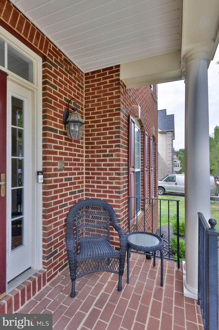 10490 Sugarberry St, Waldorf MD  20603-5715 exterior