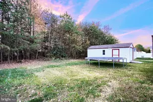 10017 Wamsley Ct, White Plains, MD 20695 - Photo 5