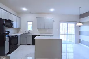 11696 Palm Desert Pl, Waldorf, MD 20602 - Photo 5