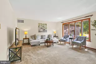 10918 Timothy Ct, White Plains, MD 20695 - Photo 7