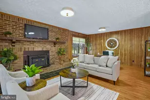 10918 Timothy Ct, White Plains, MD 20695 - Photo 3