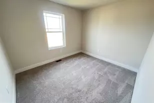 10627 Roundstone Ln, White Plains, MD 20695 - Photo 11