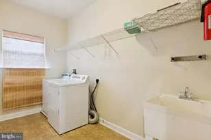 2086 Downshire Ct, Waldorf, MD 20603 - Photo 37